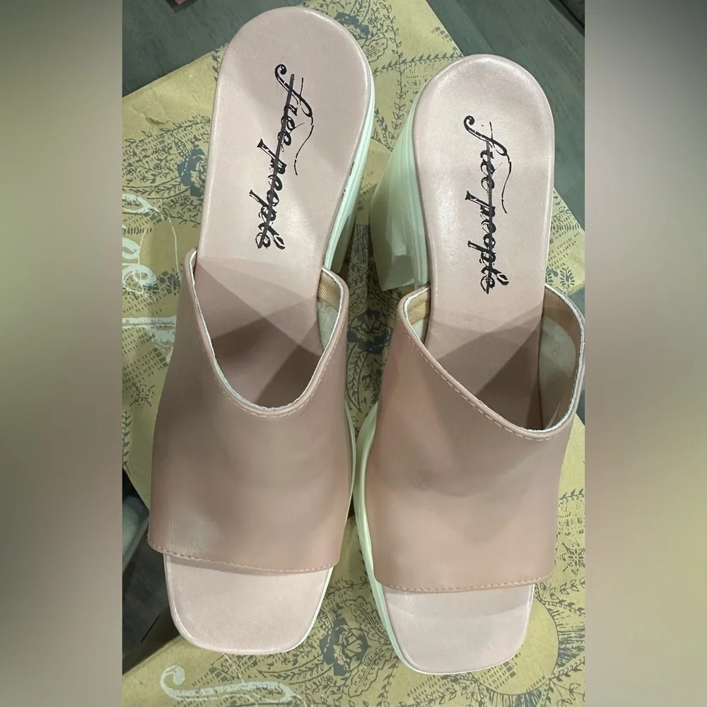 FREE PEOPLE 'Zoe' Platform Slide Sandal in Pink Size 10/41
